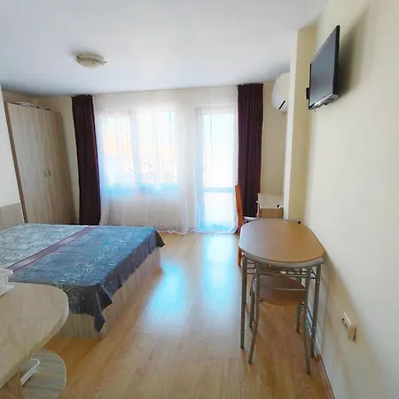 къща за почивка смокиня Гостевой дом 3*